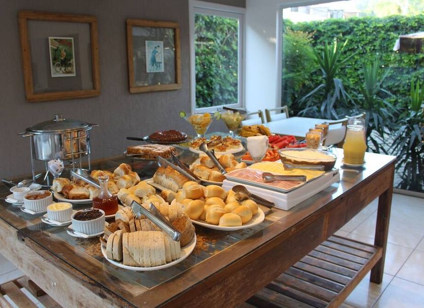 Buffet Photo