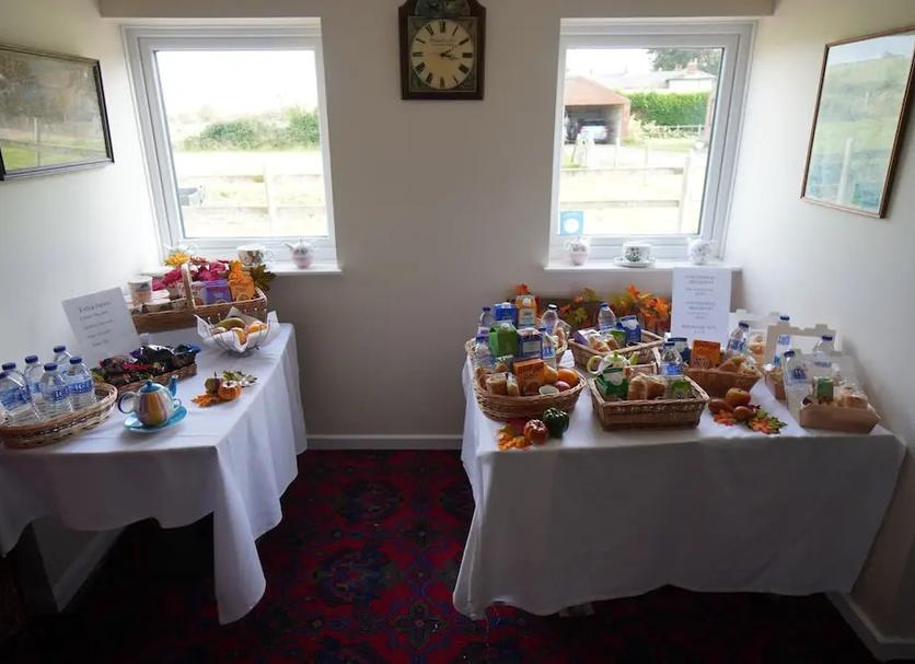 Buffet Photo