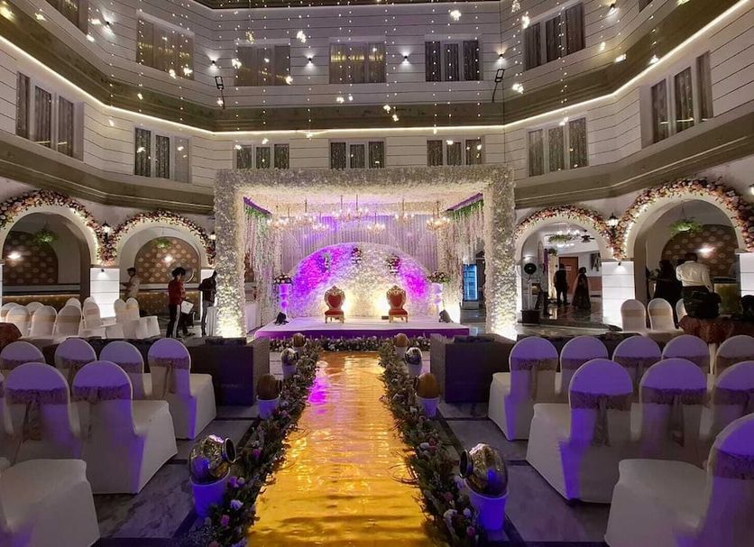 Banquet hall Photo