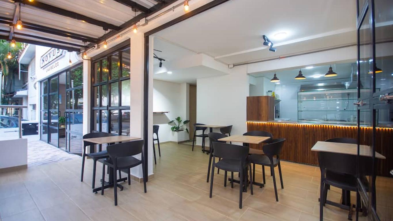 Novus Laureles