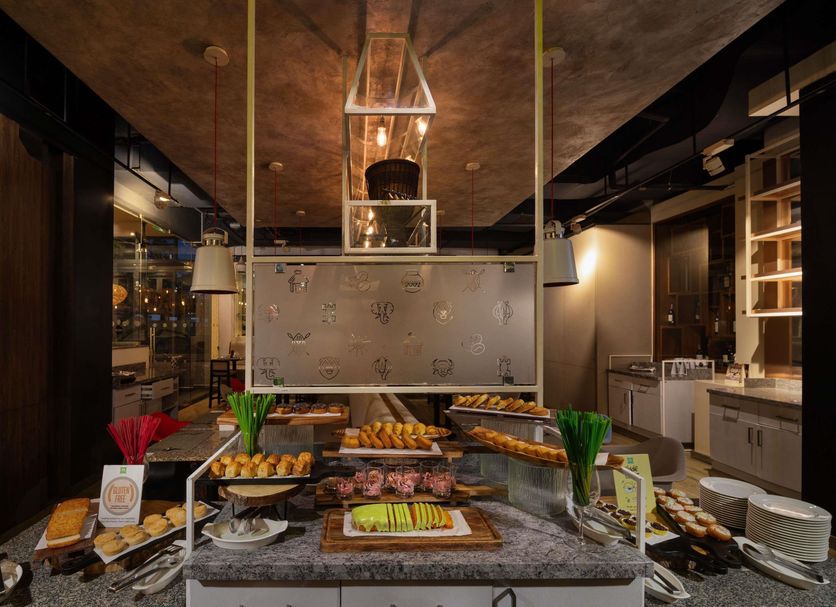 Buffet Photo