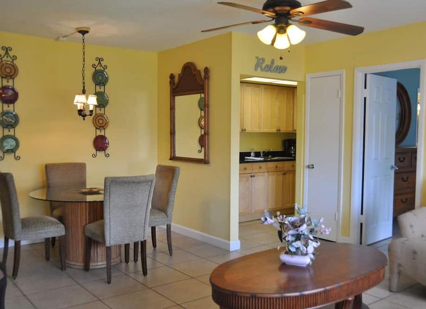 Dining room Photo