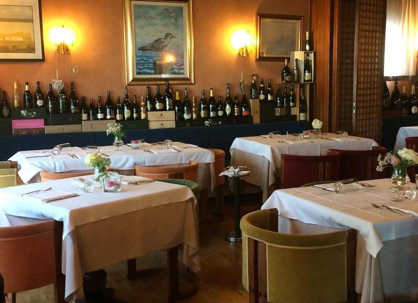 Restaurant Photo
