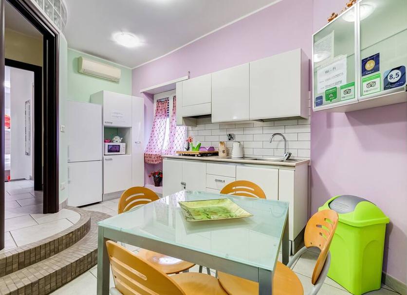 Kitchen Photo