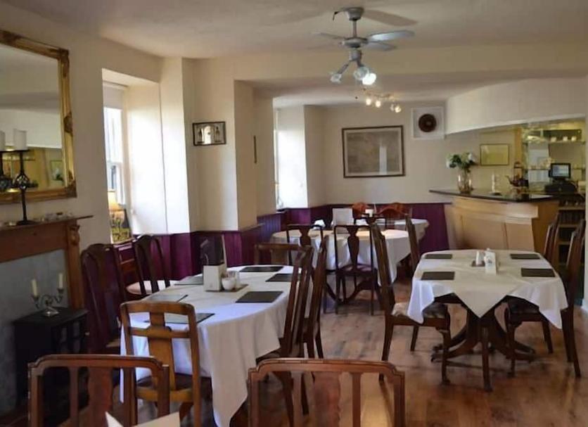 Restaurant Photo