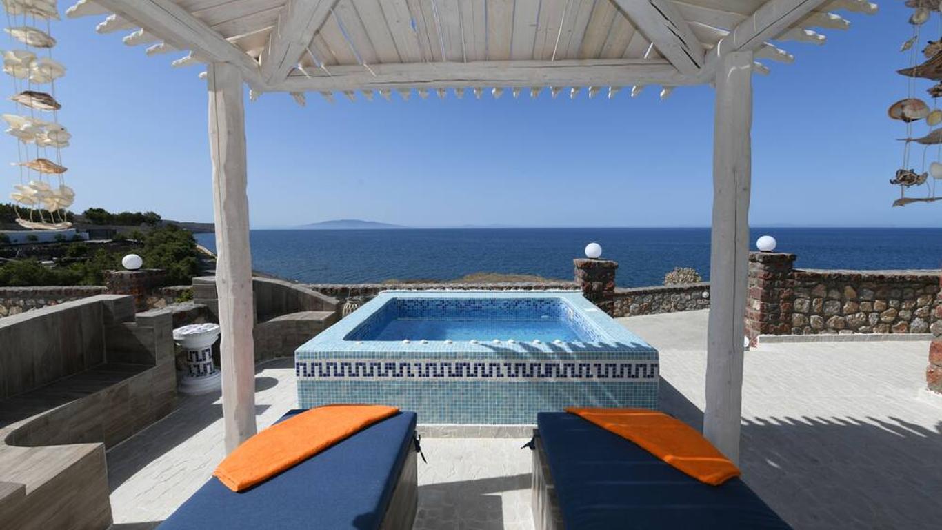 Starlight Luxury Seaside Villa & Suites