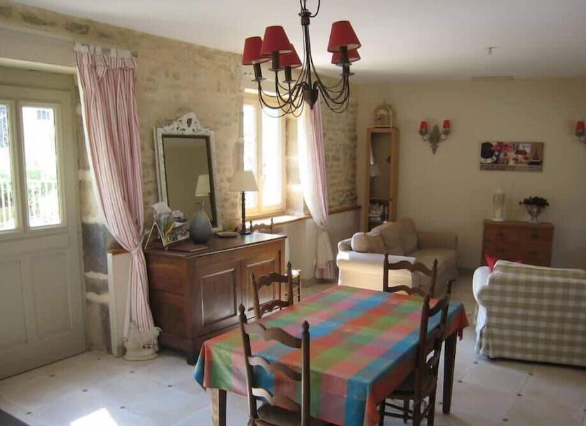 Dining room Photo