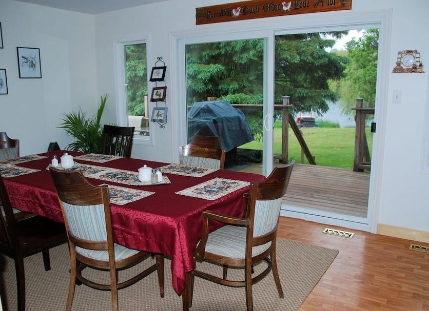 Dining room Photo