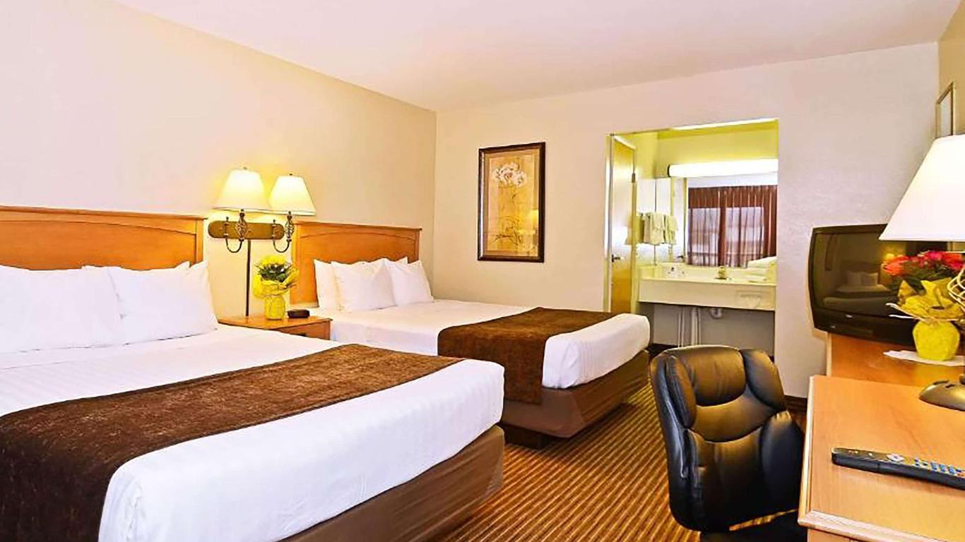 Days Inn by Wyndham Birch Run