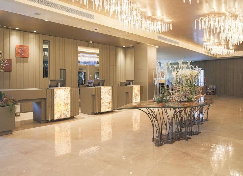 Front desk Photo