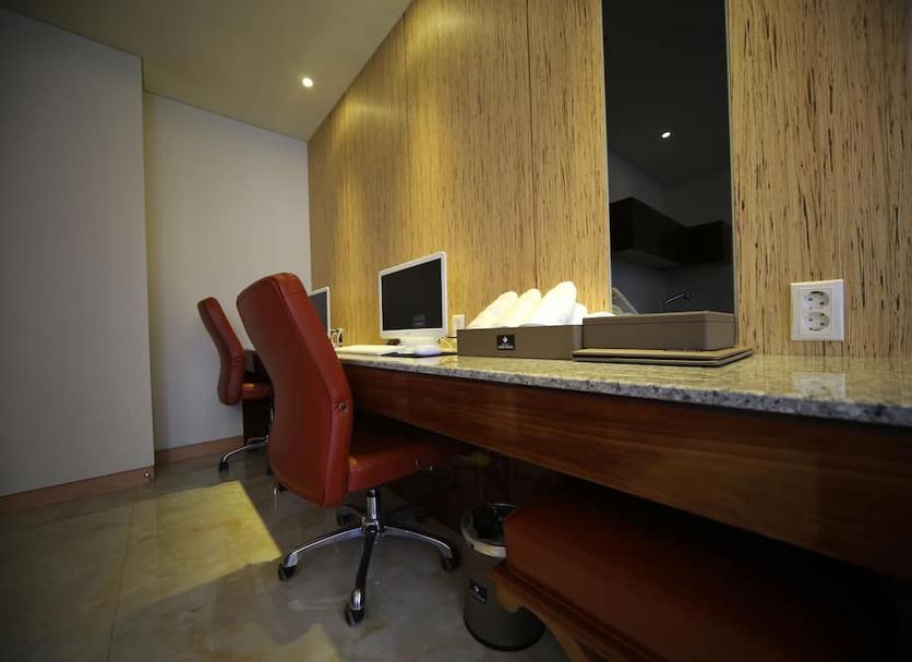 Business center Photo