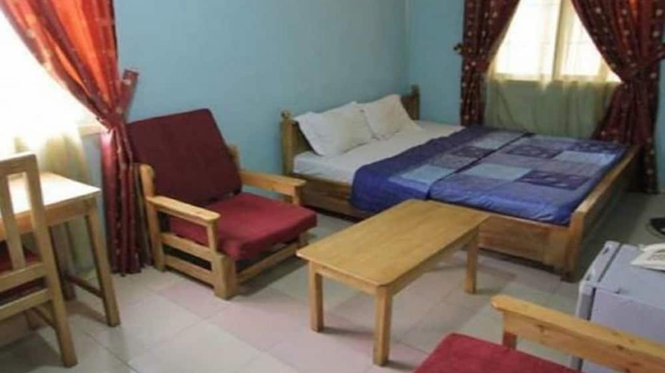 Ojei Golden Gate Hotel & Suites