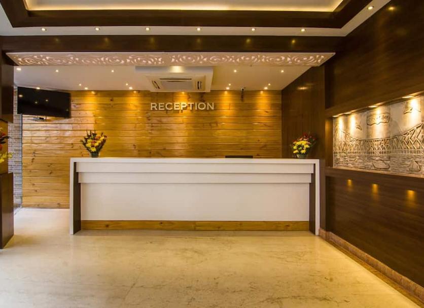 Front desk Photo