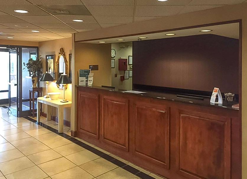 Front desk Photo