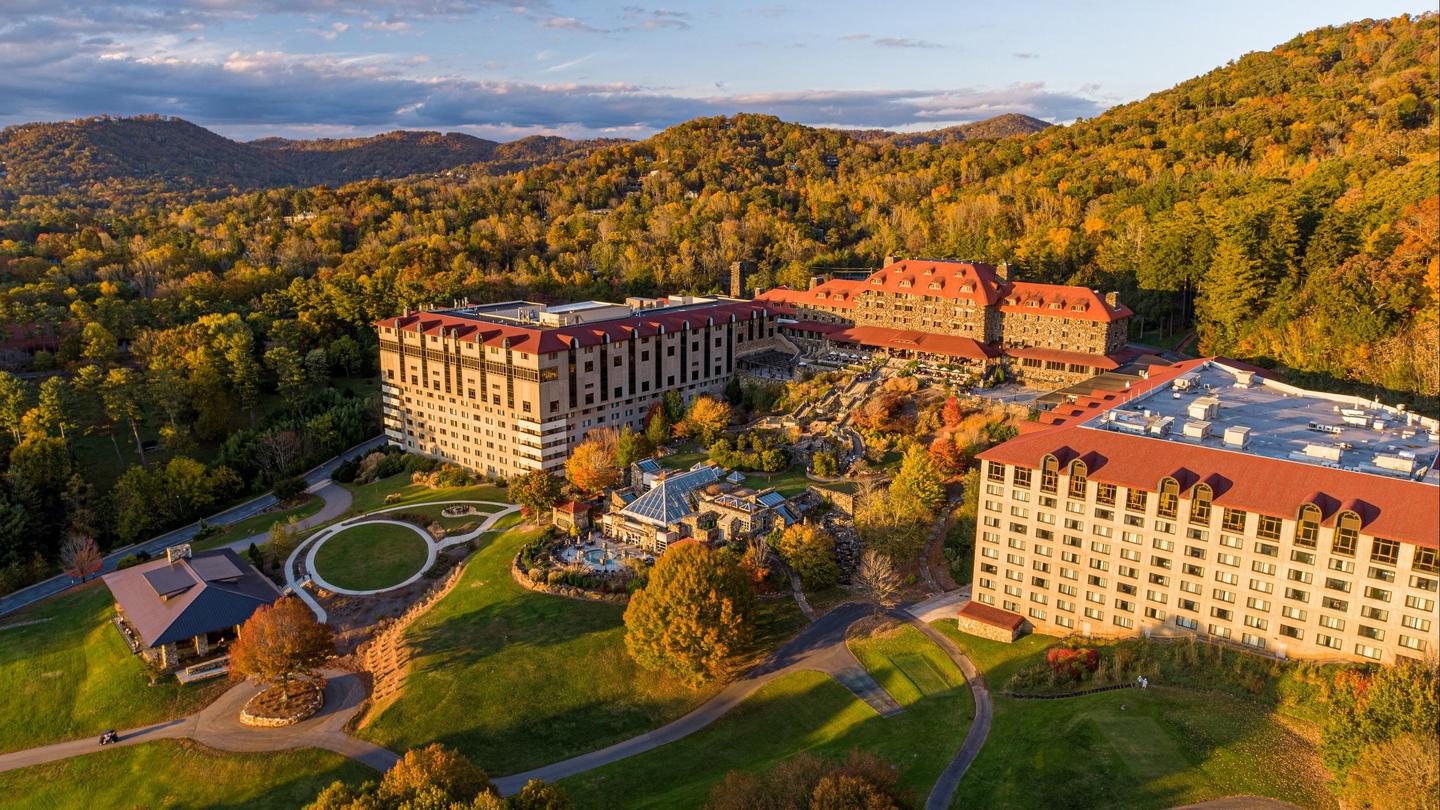 The Omni Grove Park Inn & Spa from 252. Asheville Hotel Deals