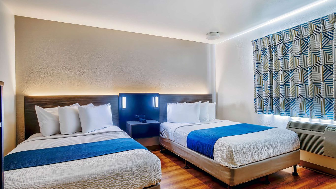 Motel 6 Duluth, MN from 61. Duluth Hotel Deals & Reviews KAYAK