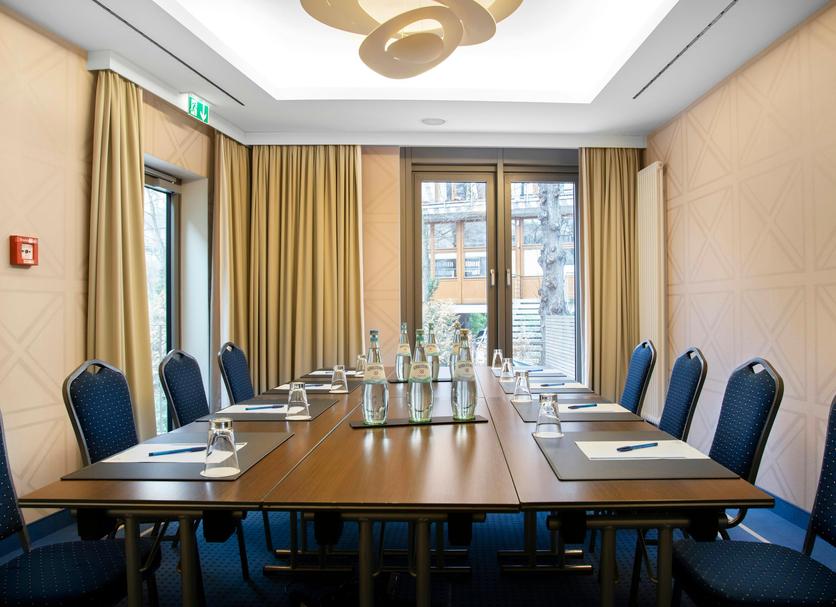 Conference room Photo