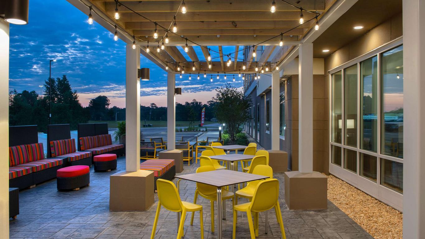 Home2 Suites by Hilton Fayetteville North