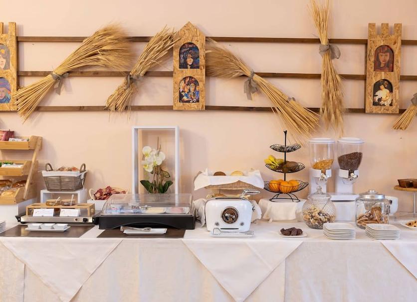 Buffet Photo