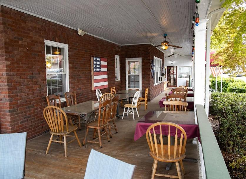 Restaurant Photo