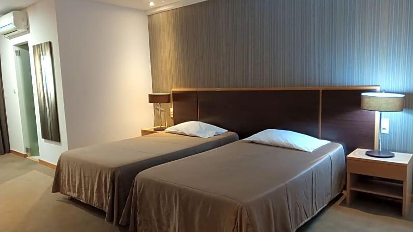 Hotel Ritz Capital