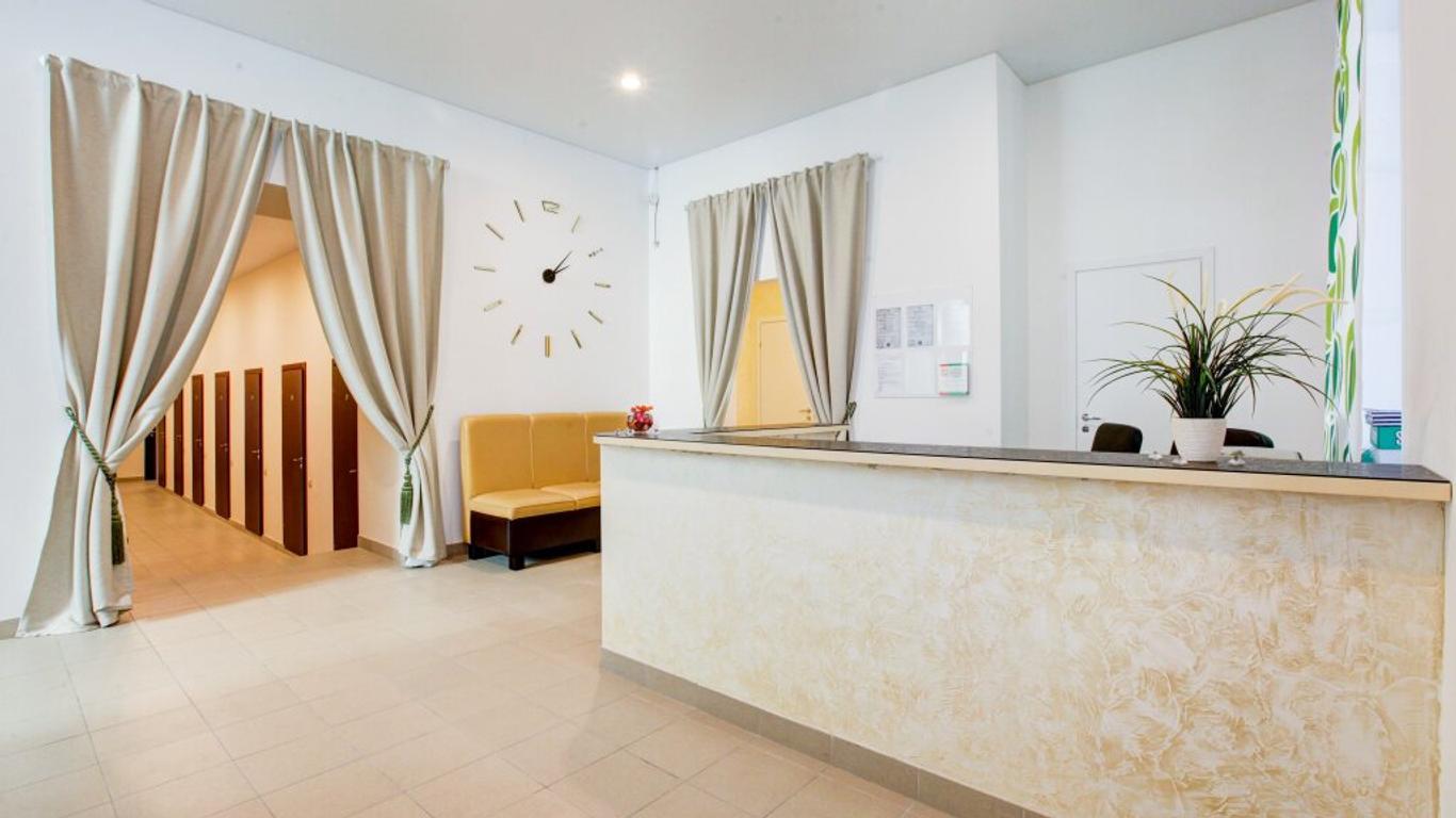 Start Hostel
