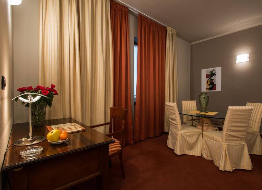 Dining room Photo