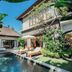 Desa Swan Villas & Spa, Keramas in Gianyar, villa courtyard with private pool and lounge chairs