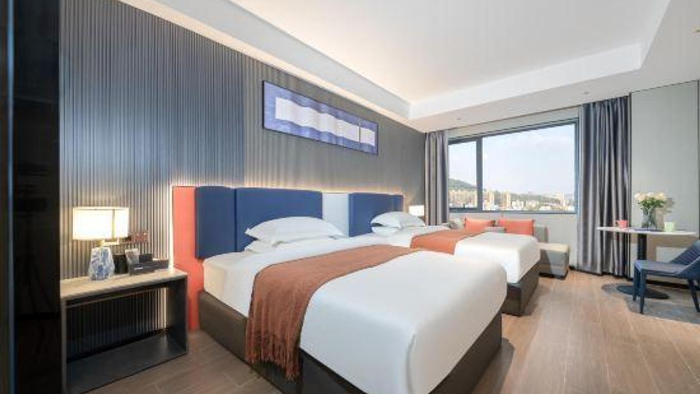 Shengmei Elegant Hotel (Longgang Nanlian Subway Station)