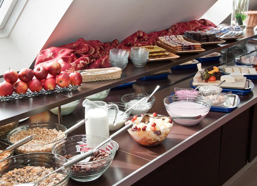 Buffet Photo