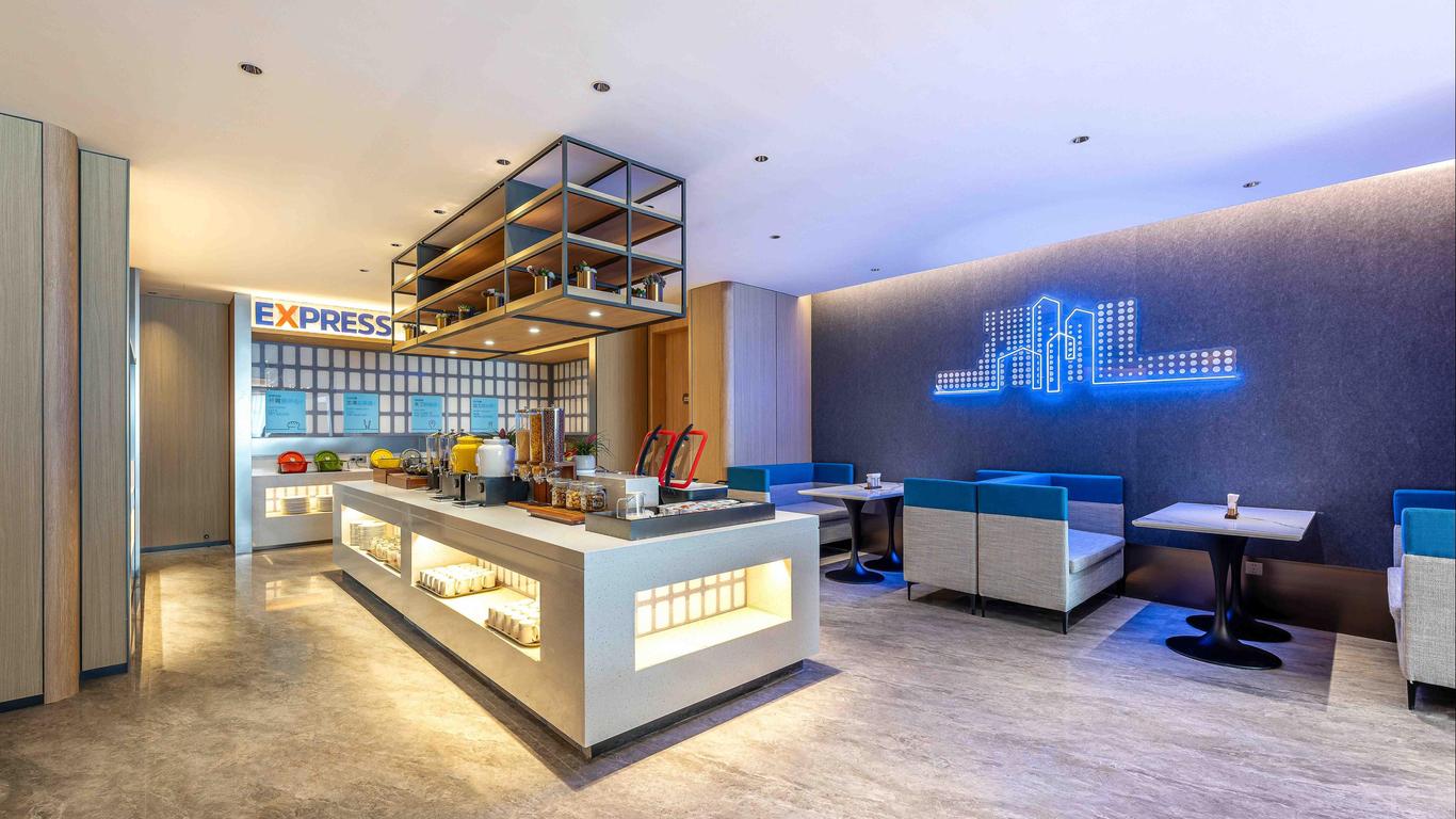 Holiday Inn Express Shanghai PVG Zhuqiao By IHG