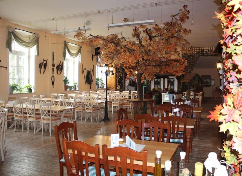 Restaurant Photo