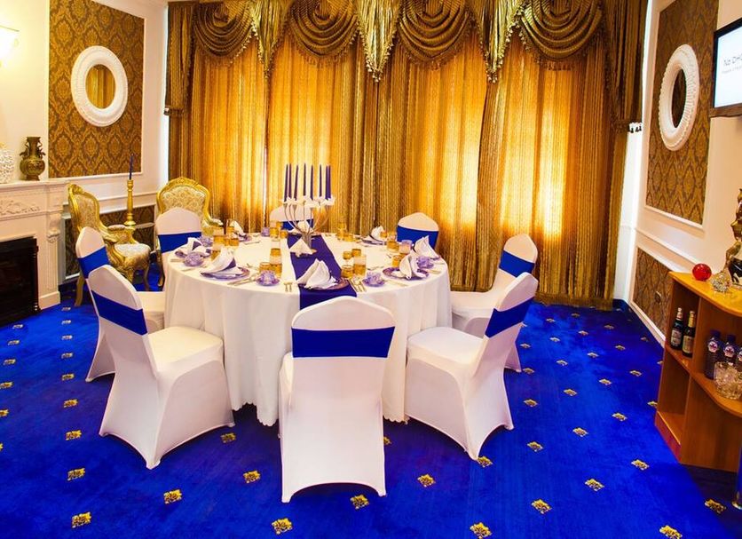 Banquet hall Photo