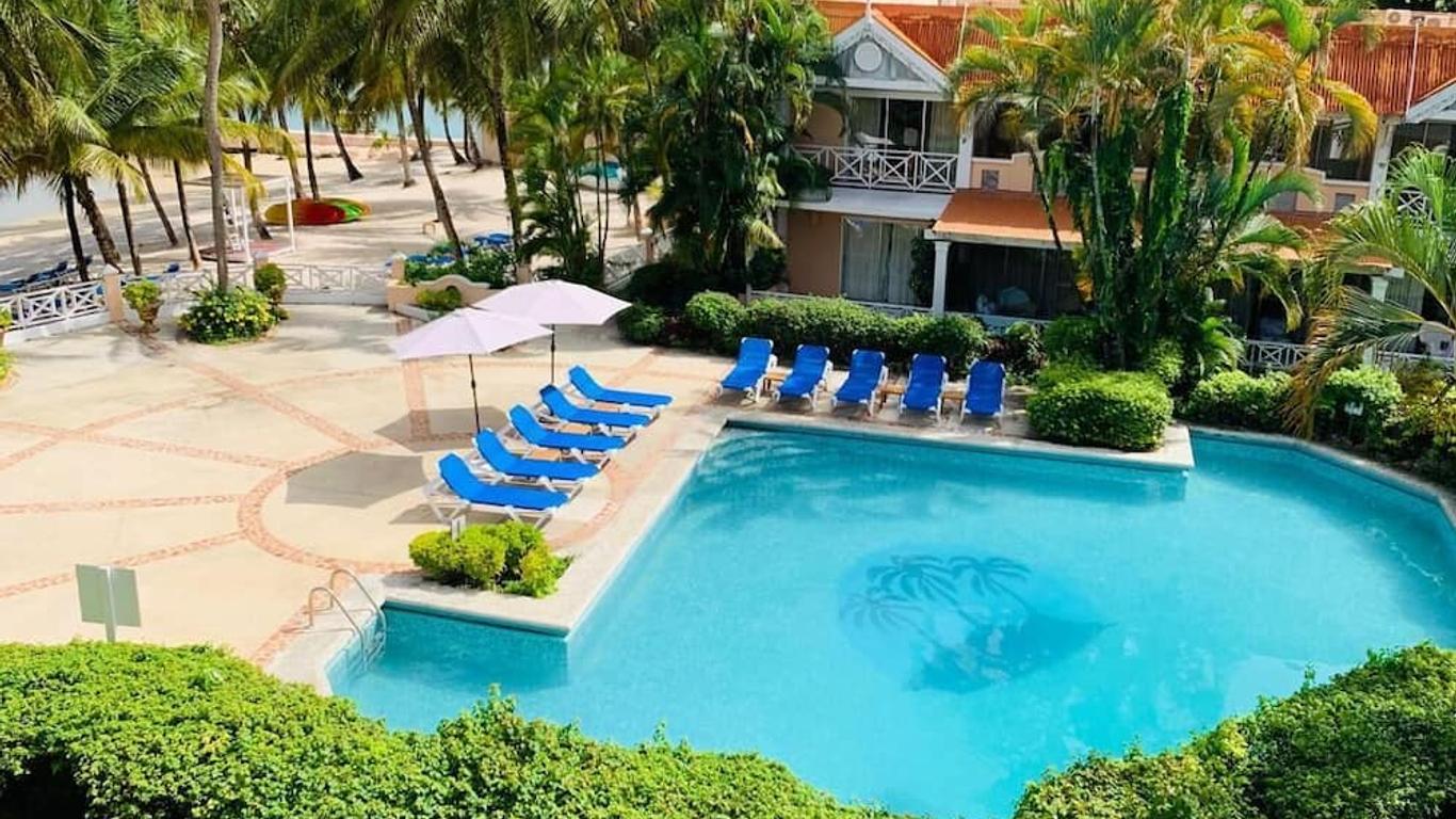 Coco Reef Resort and Spa from $132. Crown Point Hotel Deals & Reviews -  KAYAK