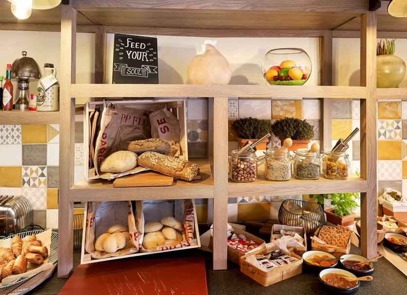 Buffet Photo