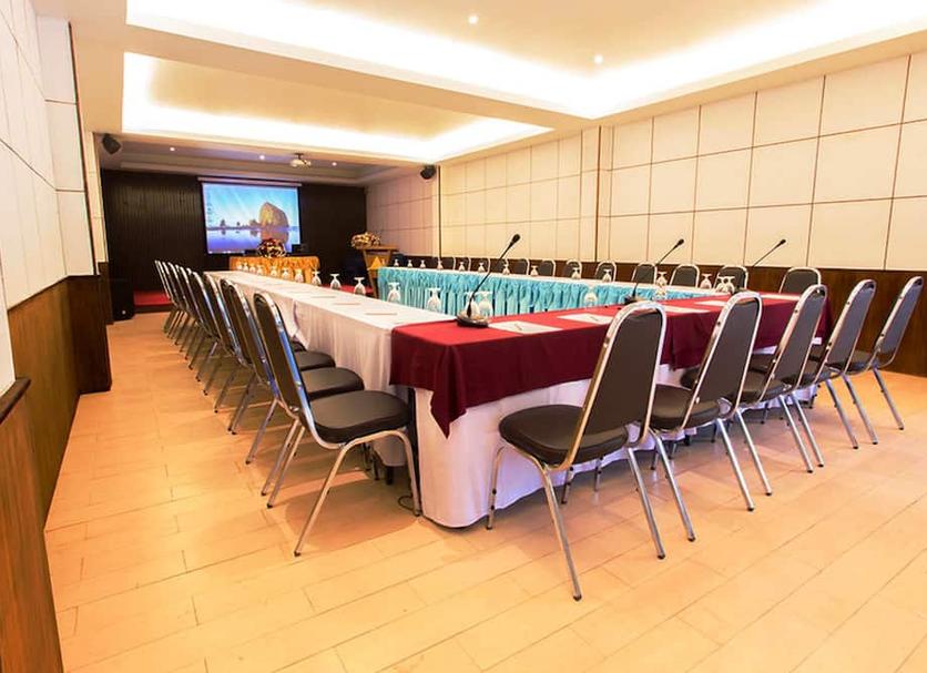Conference room Photo