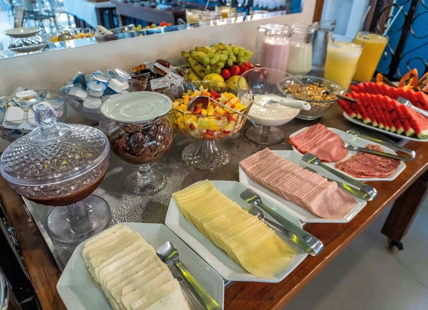 Buffet Photo