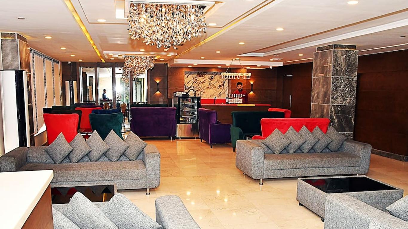 Hotel Akbar International