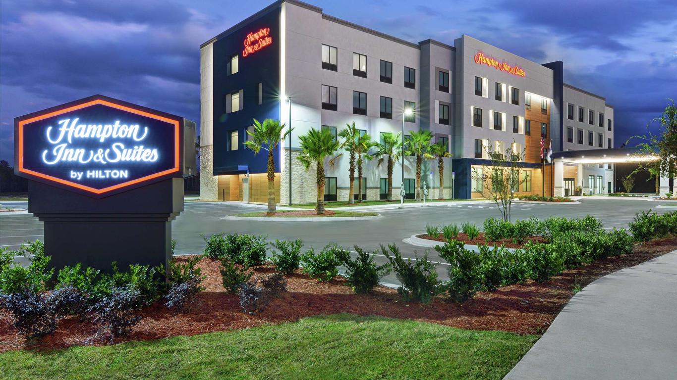 Hampton Inn and Suites Middleburg from 84. Middleburg Hotel Deals
