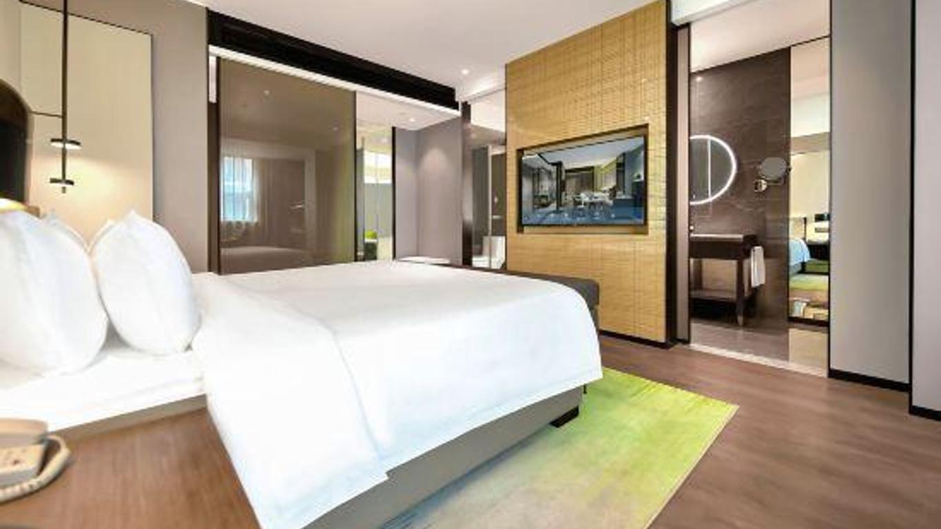 Jinsha Grand Hotel (Chengdu Jianshe Road)