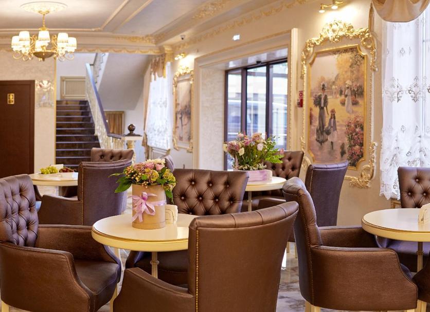 Restaurant Photo