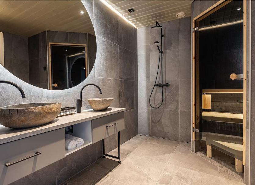 Bathroom Photo