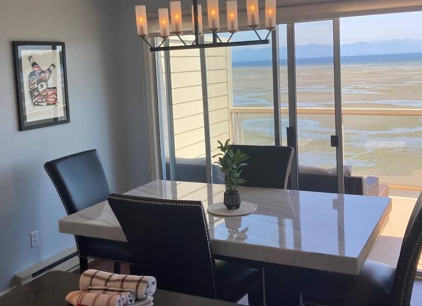 Dining room Photo