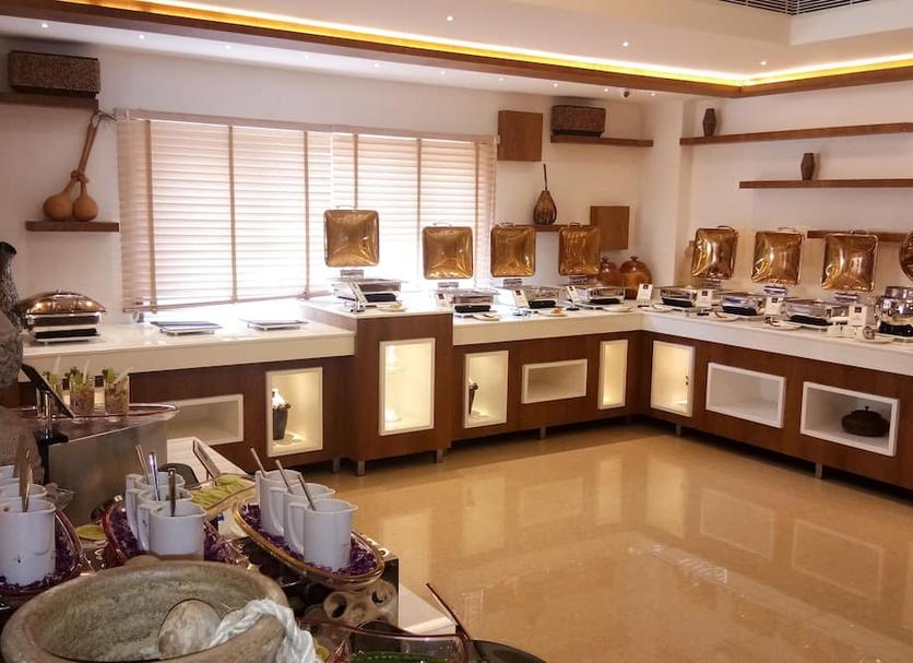 Buffet Photo