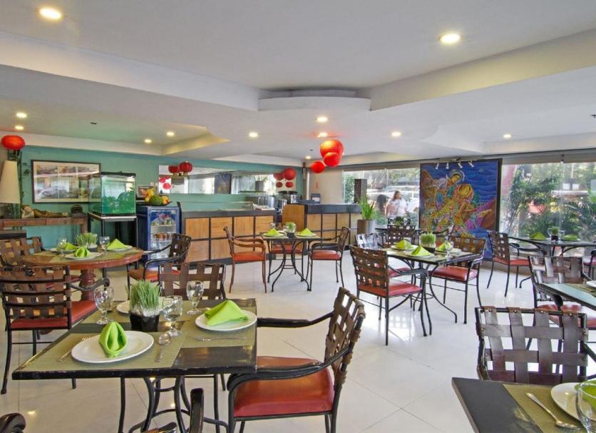 Restaurant Photo