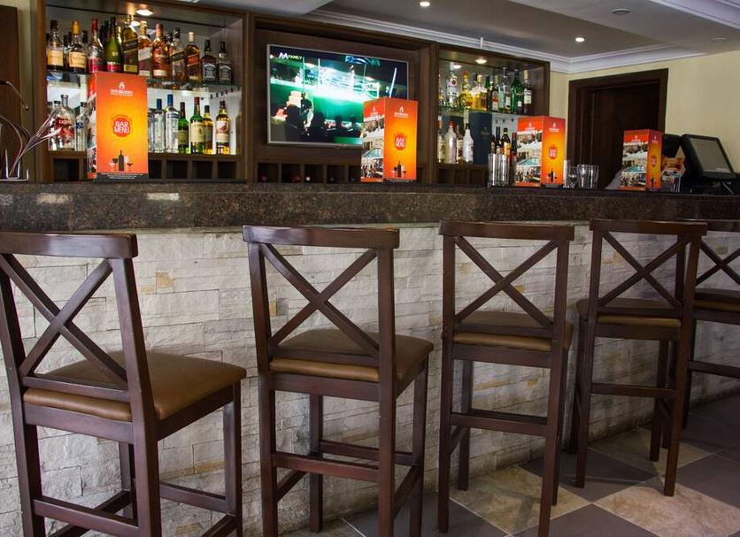 Bar Photo