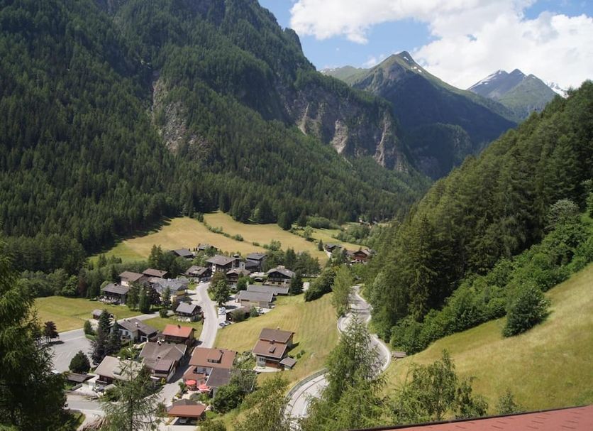 Alpin Panoramahotel Lärchenhof in Heiligenblut with mountain valley and village view
