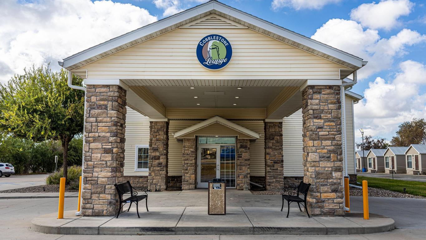 Cobblestone Inn & Suites - Big Lake