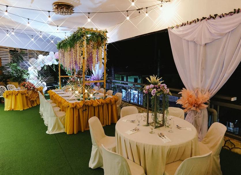 Banquet hall Photo