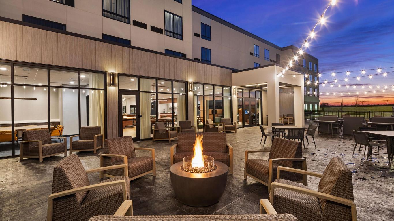 Courtyard by Marriott Bettendorf